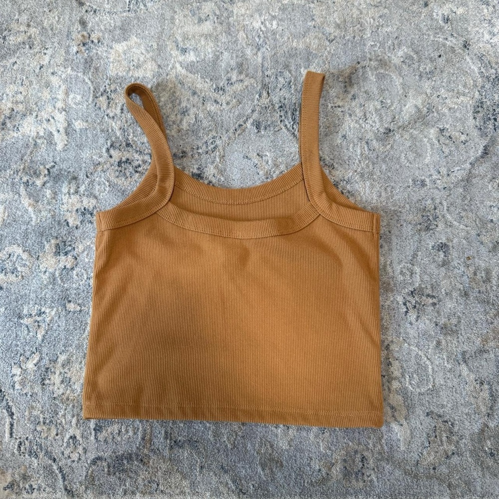 Fornia Ribbed Tank Top - Picture 3 of 3